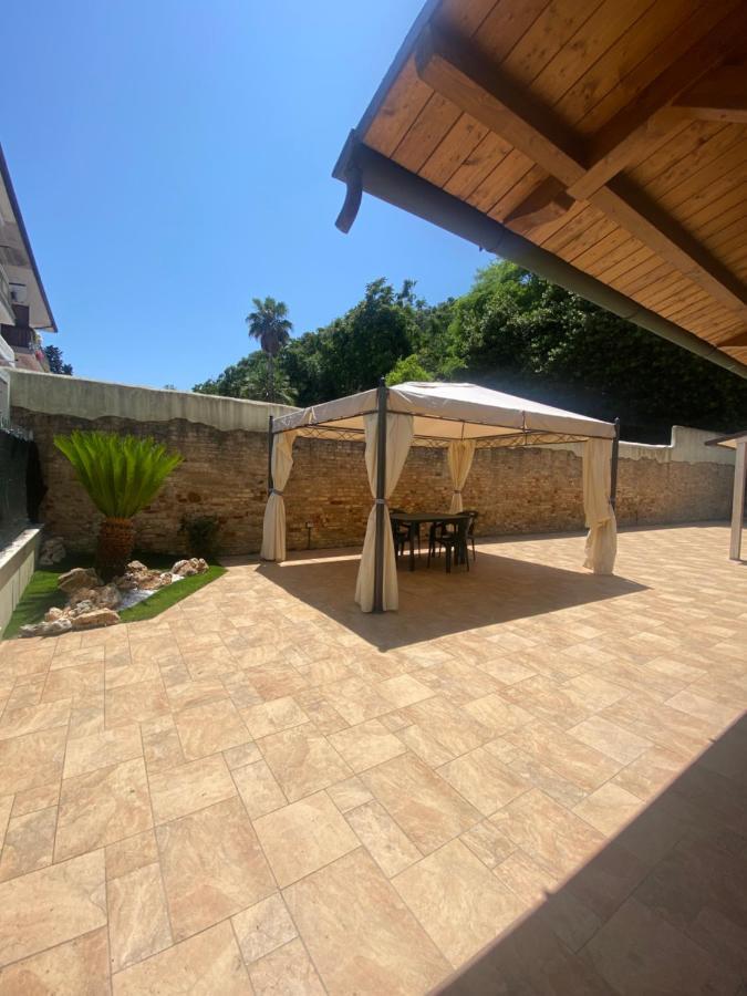 Caserma Guelfa - Casa Vacanza Chiarina San Benedetto del Tronto Exterior photo