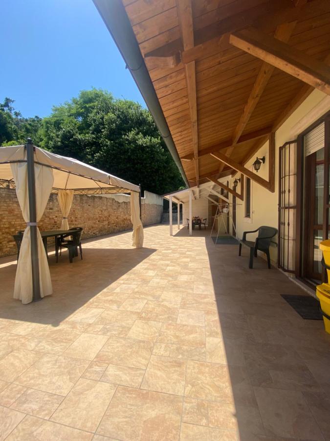 Caserma Guelfa - Casa Vacanza Chiarina San Benedetto del Tronto Exterior photo
