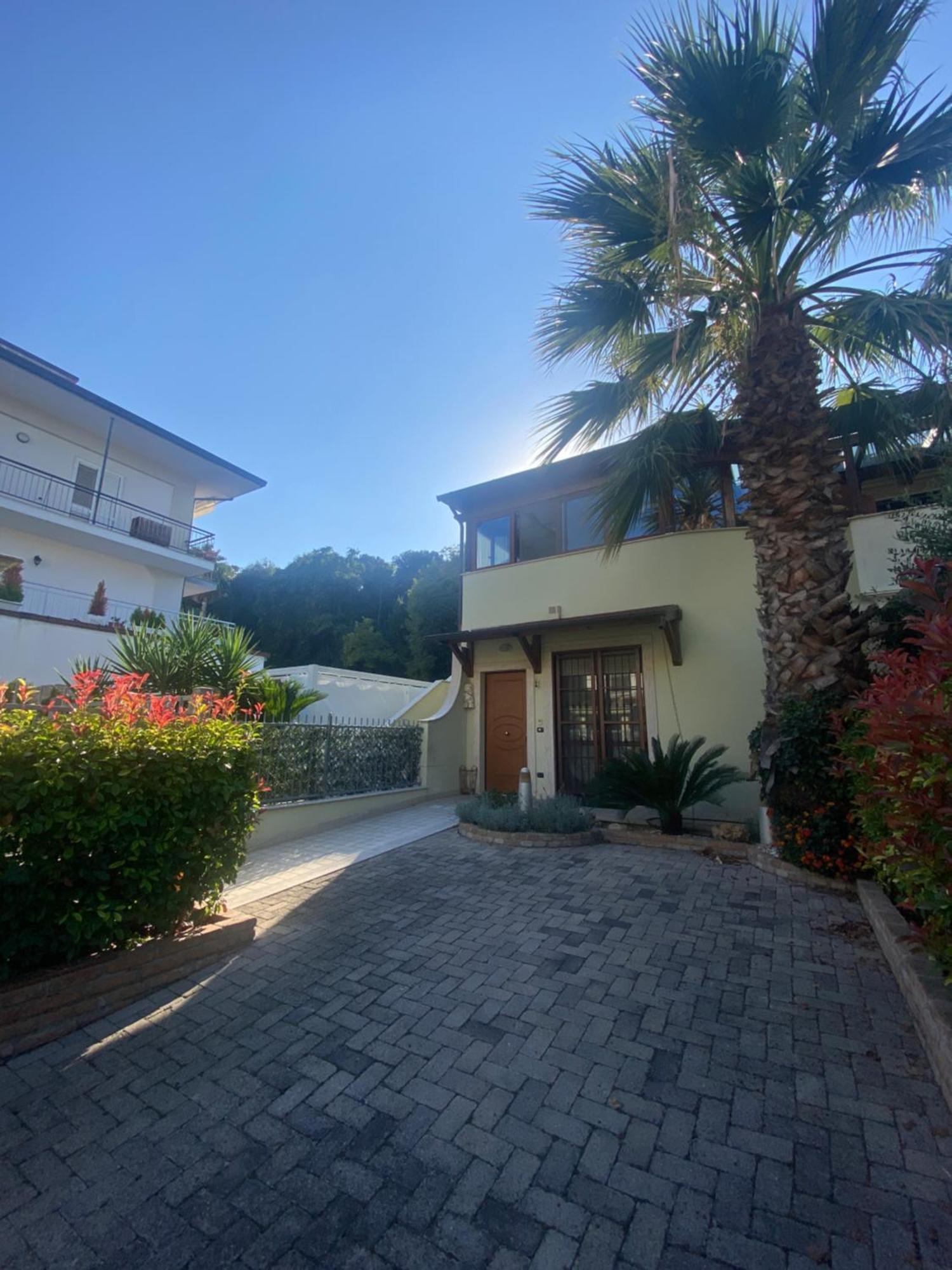 Caserma Guelfa - Casa Vacanza Chiarina San Benedetto del Tronto Exterior photo