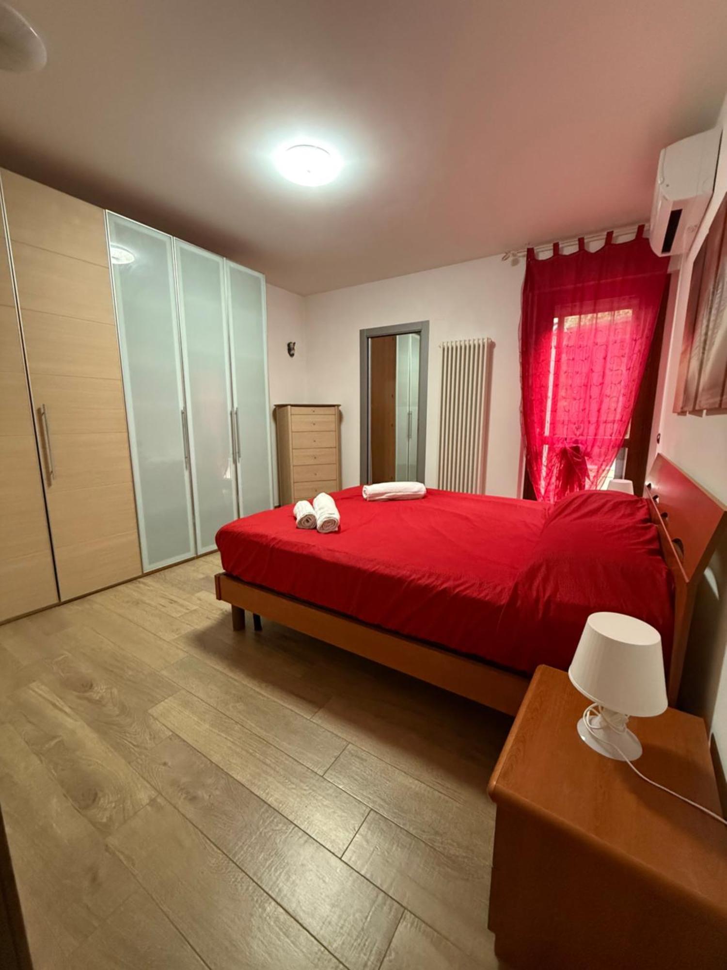 Caserma Guelfa - Casa Vacanza Chiarina San Benedetto del Tronto Exterior photo